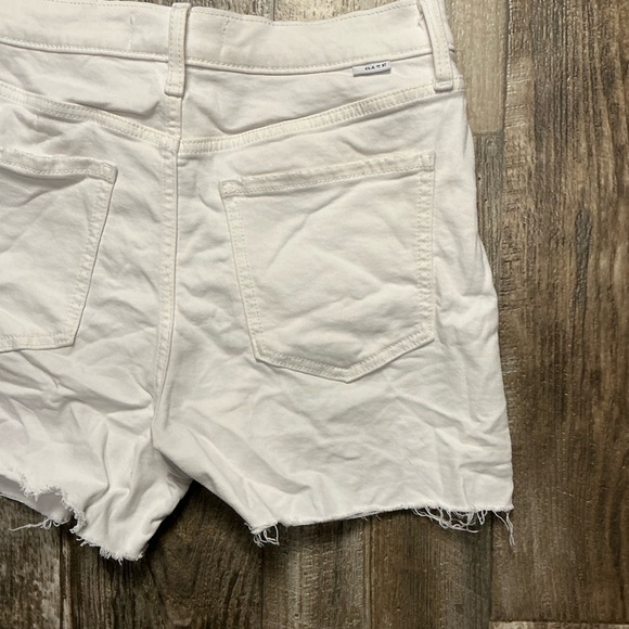 Daze White Denim Women Shorts Size 29 - Picture 6 of 11